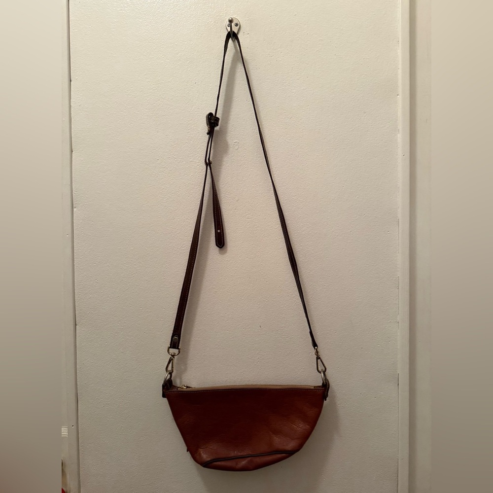 Sevilla Smith Leather Crossbody Bag - Picture 4 of 6
